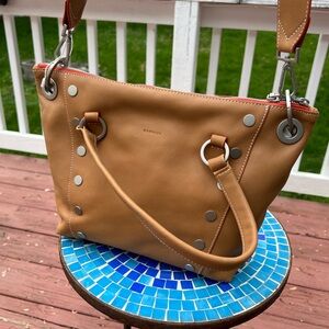 Hammitt NWT VERY RARE Medium Daniel Croissant Tan with Orange Accents